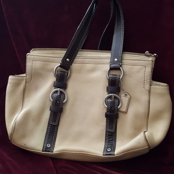 Handbag - Picture 3 of 4